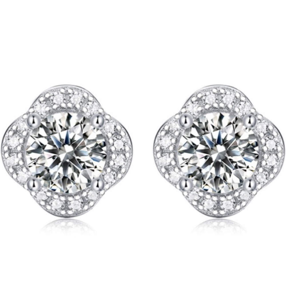 1CT certified Moissanite earrings